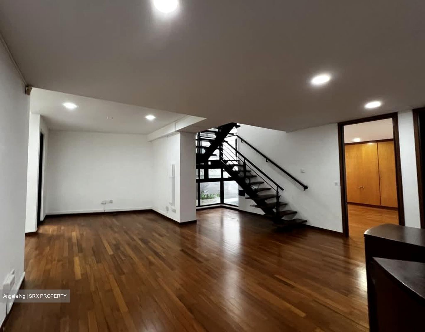 Duchess Avenue (D10), Semi-Detached #572015171